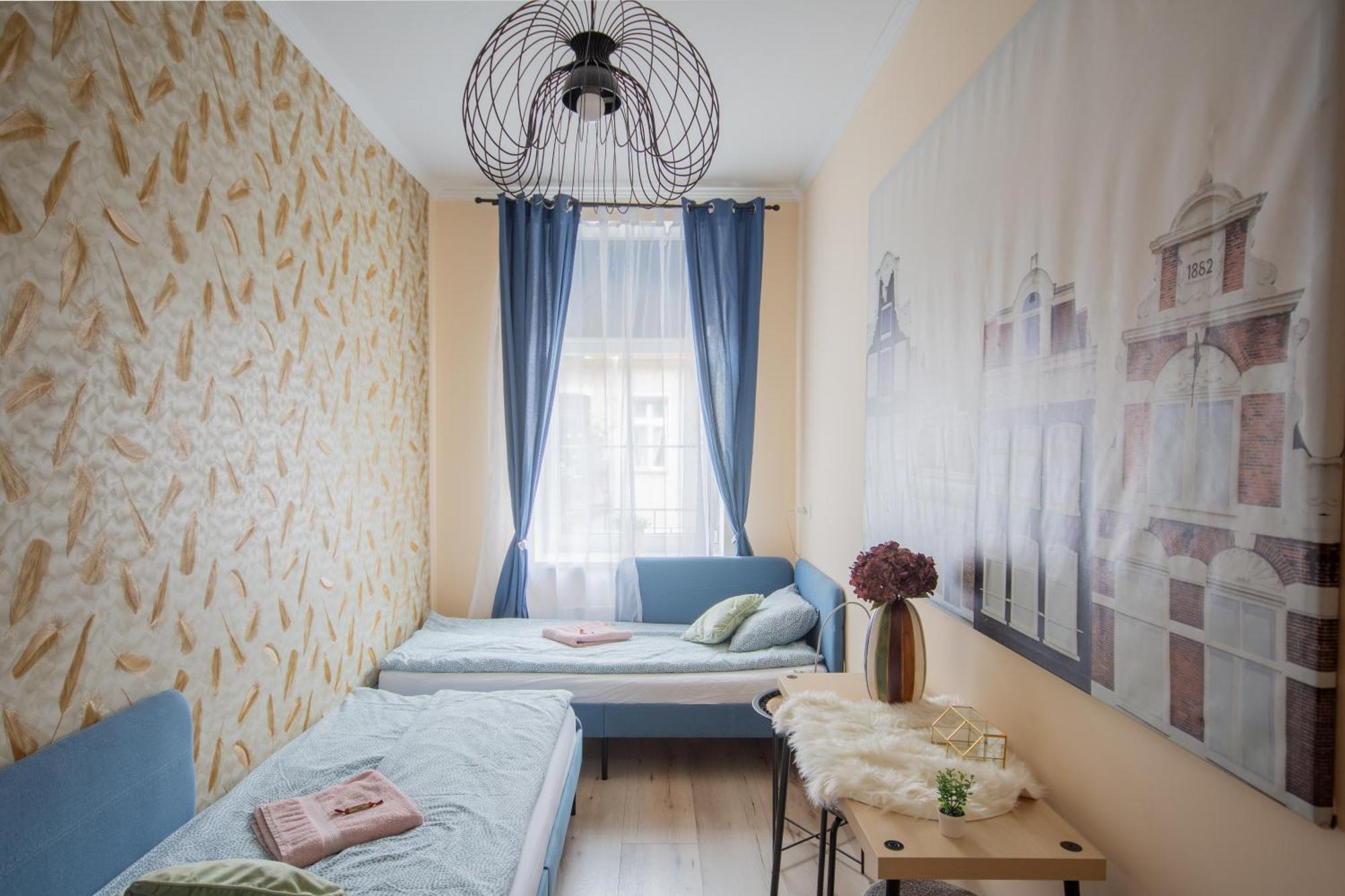 Quiet Rooms In The Bustling City Center Budapest Exterior photo